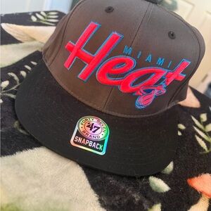 47 Brand Miami Heat Snapback Hat - Black and Gray
